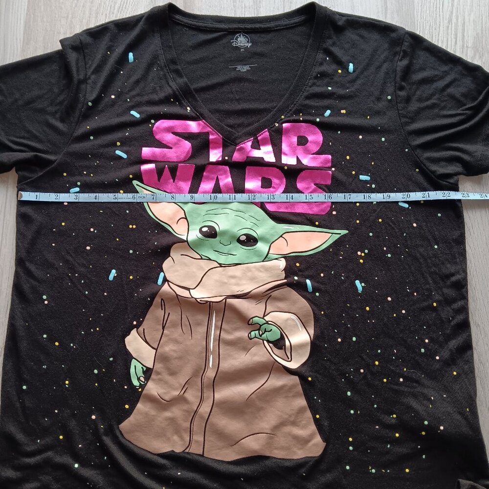 Disney Star Wars Baby Yoda The Mandalorian V-Neck Tee Shirt Black Pink 2XL - Picture 6 of 8